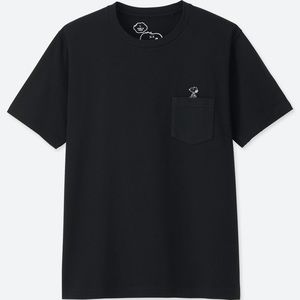 uniqlo kaws x peanuts snoopy black pocket t shirt